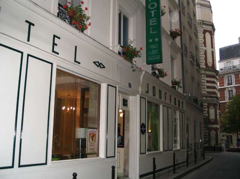 Prince Albert Wagram Paris Bagian luar foto